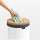 Бак для білизни (35л) білий з коркової кришкою Brabantia - зображення 6