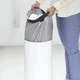 Бак для білизни (35л) білий з коркової кришкою Brabantia - зображення 7
