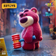 52TOYS Клубничный Медведь из «Истории игрушек», очаровательная фигурка Большого Босса в закрытой коробке - изображение 8