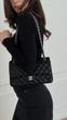 Жіноча сумка під Chanel Classic Double Flap 26*16 см чорна зі срібною фурнітурою - изображение 12