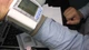 Запястный тонометр Blood Pressure автоматический прибор для измерения артериального давление на запястье - изображение 4