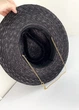 Капелюх з пшеничної соломи чорного кольору з металевими прикрасами - изображение 7