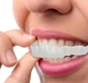 Многоразовые накладки на зубы Snap On Smile Veneers, универсальные виниры для зубов съемные, комплект на 2 челюсти, безопасные, белые - изображение 8