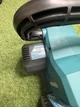Акумуляторна ланцюгова пила Krafftec Germany PRO CS-4002 48V 6Ah 40 см безщіткова пила для обрізки дерев і рубки гілок з двома акумуляторами та зарядним пристроєм - зображення 7