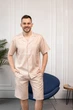Чоловіча лляна піжама BOBRAND у бежевому кольорі - L - зображення 4