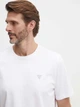 Футболка хлопковая мужская Guess SS CN PATCH TEE M4YI0A-KCCM1-G011 M Pure White (7618391363272) - изображение 3