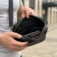 Шкіряна повсякденна крос боді для ділових чоловіків через плече, барсетка чоловіча для телефона cross body чорна - зображення 2