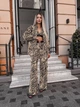 Костюм женский прогулочный топ+рубашка+брюки бежевого цвета 38626 46/48 - изображение 2