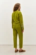 Жіночий костюм з вишивкою (світшот+брюки) RicaMare L Зелений (RM4206-25DS---883) - зображення 2