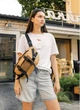 Велика жіноча поясна сумка бананка з екошкіри Sambag DynamicDart бежева 60521 - зображення 10