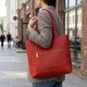 Винтажная яркая кожаная сумка Shvigel bg163fash48 Красный - изображение 2