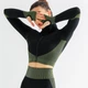 Женский спортивный костюм тройка: рашгард, лосины и топ Push-up (черно-зеленый) - изображение 9