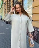 Платье-рубашка женское из льна-жатки макси свободного кроя на пуговицах с карманами и боковыми разрезами G&M k-130984 54-56 Размер цвет молочный - изображение 2