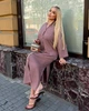 Плаття-сорочка жіноче максі з льону жатки вільного прямого крою з відкладним коміром ґудзиками накладними кишенями та бічними розрізами великих розмірів G&M k-130980 54-56 Розмір кольору моко - зображення 2