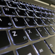 Ноутбук-трансформер Б-класс Lenovo Yoga 720-15 IKB / 15.6" (3840x2160) IPS Touch / Intel Core i7-7700HQ (4 (8) ядра по 2.8 - 3.8 GHz) / 12 GB DDR4 / 256 GB SSD / nVidia GeForce GTX 1050, 2 GB GDDR5, 128-bit / TouchID б/у + Подарок Беспроводная мышь / USB - изображение 7