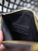 Жіноча сумка шоппер Saint Laurent Panier Medium Beaded Tote чорна плетена з дерев'яних намистин - зображення 5