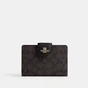 Гаманець жіночий Coach Medium Corner Zip Wallet коричневий - изображение 1