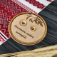 Круглая свадебная подставка для обручальных колец "Начало новой истории", из дерева под заказ (ПК0007) - изображение 2