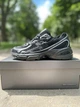Кросівки NB 740 Black унісекс 43 (26,5) - зображення 8