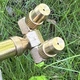 Ручний розпилювач насадка обприскувач на пляшку для саду з двома головками пульверизатор для поливу 38см - зображення 6
