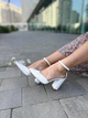 Босоножки женские из натуральной кожи с закрытым носком на каблуке 10 см (5277) р. 39 белые - изображение 3
