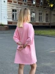 Женское летнее платье футболка свободного кроя, розовое, one size - изображение 3