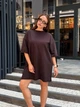 Женское летнее платье футболка свободного кроя, шоколад, one size - изображение 1