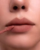 Оксамитова матова помада ZOLA VELOUR LIP SOUFFLE 03 TOFFEE - зображення 4