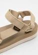 Жіночі босоніжки Teva Midform Universal бежевого кольору літні пляжні зручні повсякденні розмір 37 - зображення 6