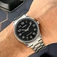 Мужские классические часы Casio MTP-V001D-1B серебристые с чёрным циферблатом - изображение 2