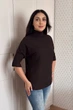 Светр INEDIT 10867 Dark-Brown ONE SIZE - зображення 2