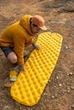Коврик Sea To Summit Comfort Deluxe Self Inflating Mat Air Frame кемпинг мягкий PFAS-free - изображение 14