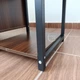 Стелаж книжковий із шафкою 120×90×34 см, підлогова етажерка з полицями ЛДСП та металевим каркасом, органайзер для зберігання книг, документів, декору та речей, меблі у стилі Loft для дому, офісу, кабінету, вітальні й передпокою Темний Горіх, MB-080-Walnut - зображення 10