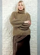 Светр фактурної в'язки з декоративною косою кавовий Italy Moda 22-022 - кавовий - M-XL - изображение 4
