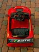 Детский электромобиль Cabrio 6V 5Ah с пультом управления, плавным стартом, LED-фарами, USB, AUX, MP3 и открывающимися дверями, Красный - изображение 5