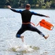 Bojka asekuracyjna Outtec Dry Bag 28 l 2w1 O-42984 z suchą kieszenią (5905884429846) - obraz 10