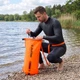 Bojka asekuracyjna Outtec Dry Bag 28 l 2w1 O-42984 z suchą kieszenią (5905884429846) - obraz 12