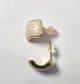 Женские сережки "Дуги" 1.1 см х0.9 см jewelry Молочные - изображение 5