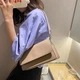 Женская классическая сумка 5600 бежевая кофейная багет через плечо клатч на короткой ручке - изображение 6