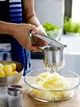 Прес для картоплі з нержавіючої сталі IKEA IDEALISK 761.142.85 - изображение 4