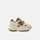Детские бежевые кроссовки New Balance 9060 Bungee 21 (5) 12,1 см (I90602Y4) - изображение 1