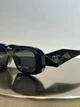 Солнцезащитные очки Prada PR17WS Black/Dark Grey - изображение 4