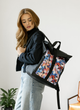 Жіночий міський рюкзак-роллтоп Sambag Rolltop One чорний з квітковим принтом із регульованим об'ємом з екошкіри - зображення 8