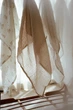 Otulacz muślinowy Little Dutch Blueberry Leaves Pure Soft Beige 120x120 cm (8721122584514) - obraz 7