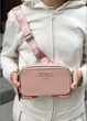 Женская прямоугольная сумка Guess 23705 кросс-боди розовая - изображение 8