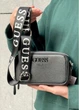 Женская прямоугольная сумка Guess 23705 кросс-боди черная - изображение 1