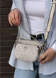 Женская сумка Guess 136 кросс-боди бледно-розовая - изображение 7
