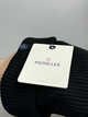 Шапка Moncler с прорезиненным логотипом черного цвета, One size (универсальный размер), Унисекс. - изображение 4