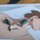 Серебряные серьги с натуральным изумрудом 3.044ct (2206149) - изображение 6