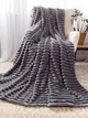 Плед шарпей Home Textiles Grey 200х230 см покривало з мікрофібри на ліжко диван сіре - зображення 7